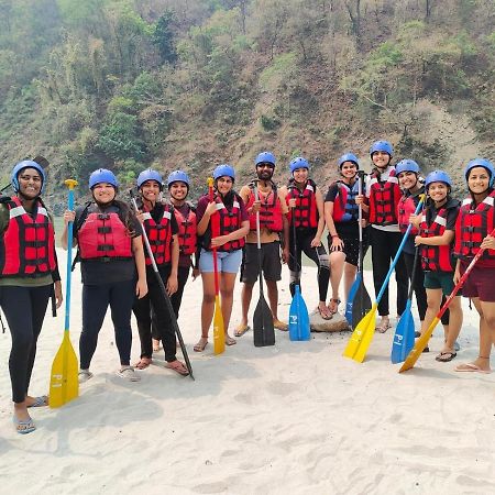 Mars Monkey Hostel & Cafe Manali  Bagian luar foto