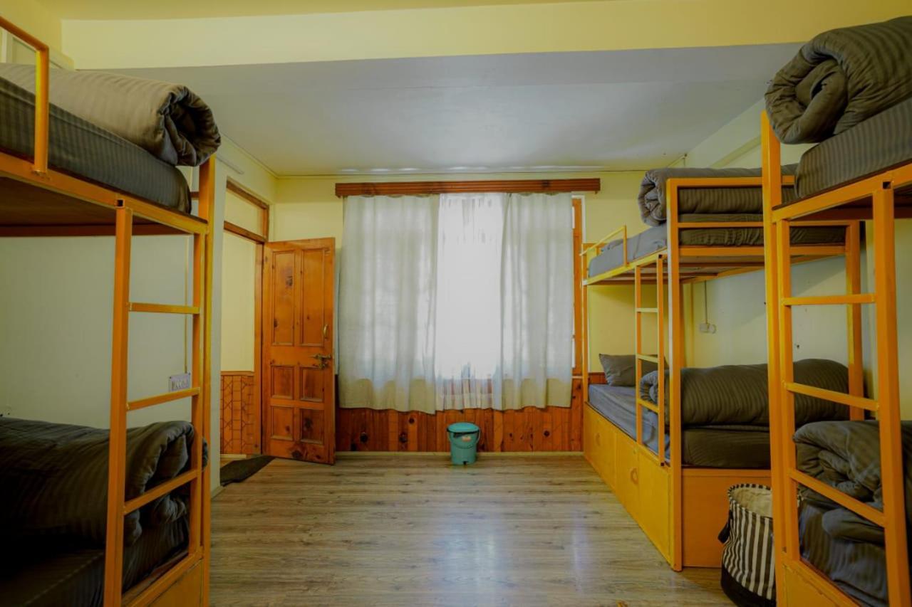 Mars Monkey Hostel & Cafe Manali  Bagian luar foto
