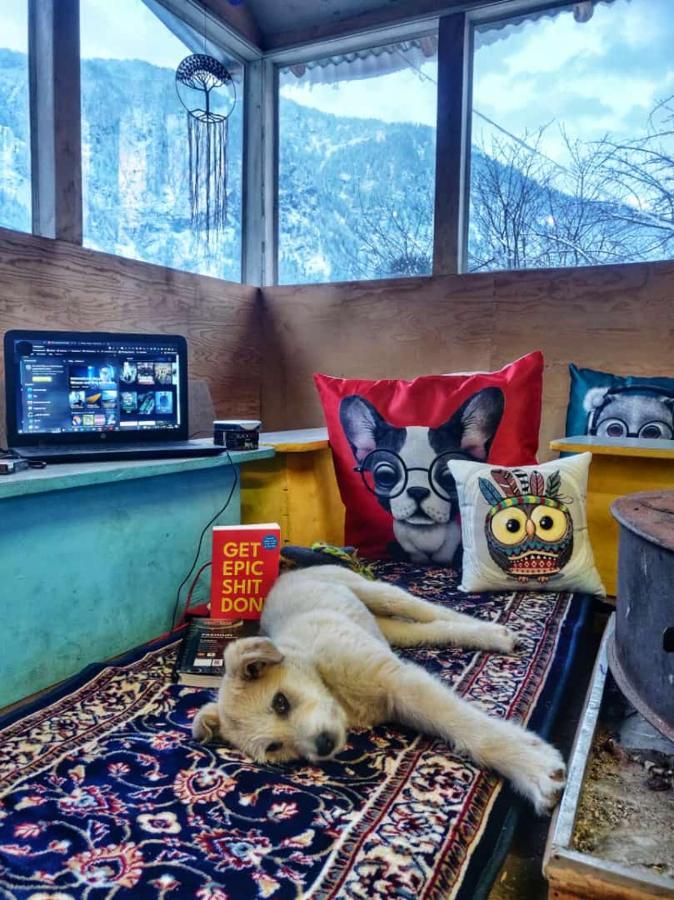 Mars Monkey Hostel & Cafe Manali  Bagian luar foto