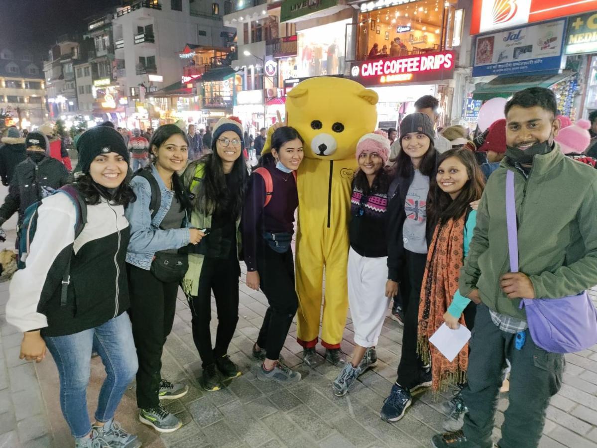 Mars Monkey Hostel & Cafe Manali  Bagian luar foto