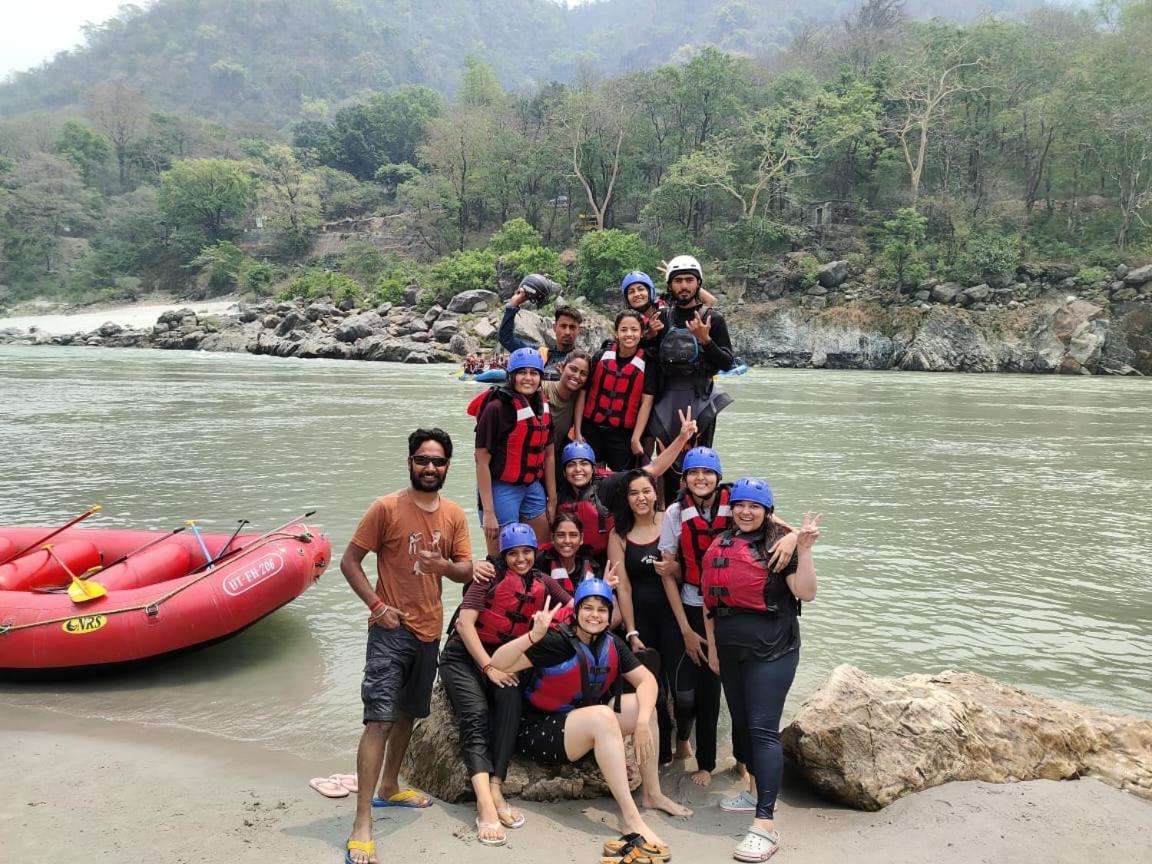 Mars Monkey Hostel & Cafe Manali  Bagian luar foto