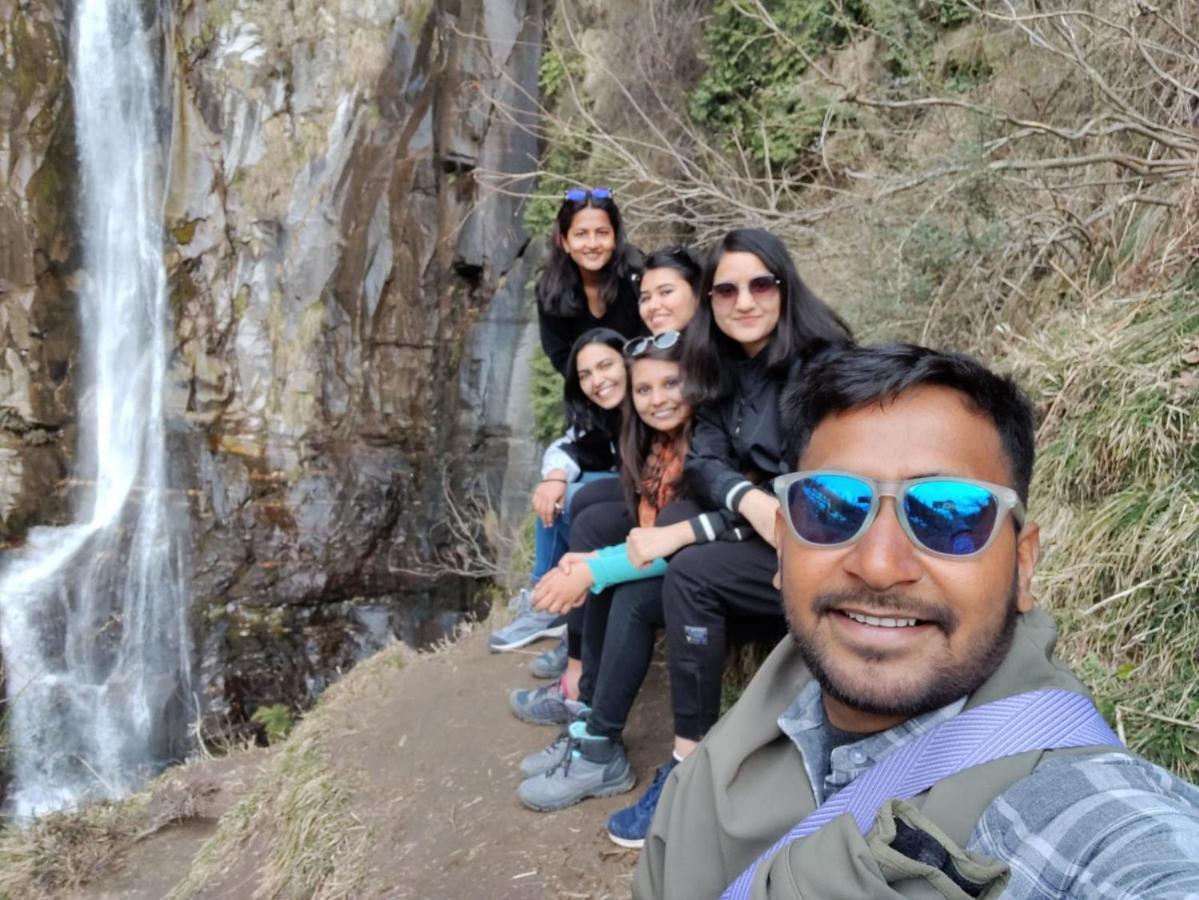 Mars Monkey Hostel & Cafe Manali  Bagian luar foto